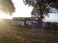 Wypadek autobusu na drodze z Burkatowa do Świdnicy
